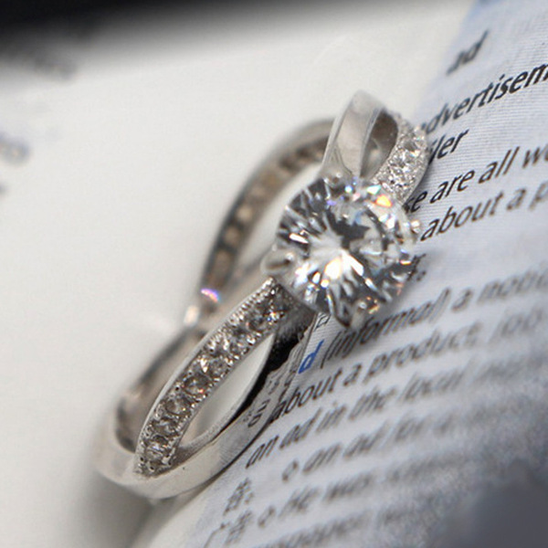 Fashionable trend platinum wedding ring