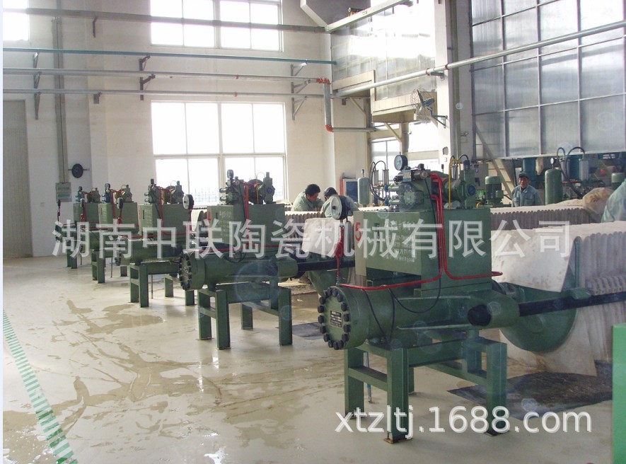 TCYL80系列陶瓷泥料脱水用HDPE滤板液压厢式半自动压滤机