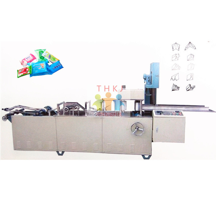 Mechanical folding wet wipes