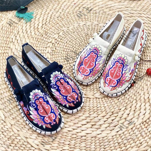 Women chinese kung fu shoes Beijing Ladies  heart-shaped lotus embroidered clothing shoes sail on ethnic linen layered sole