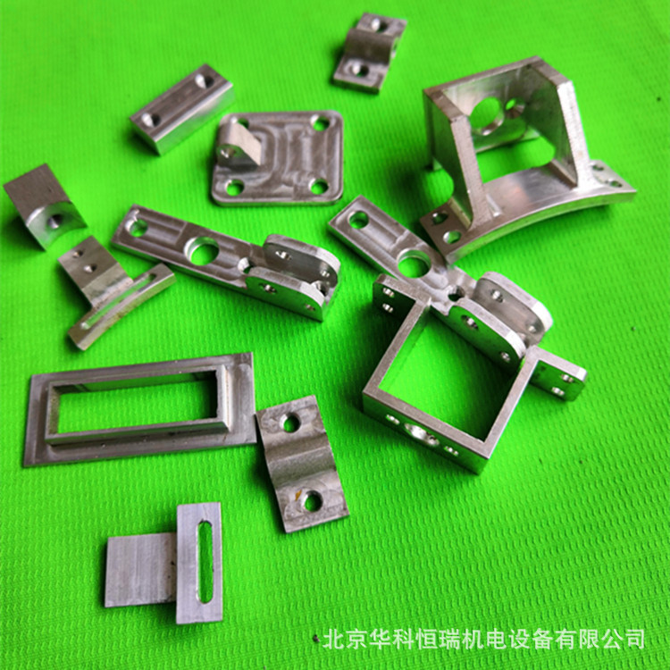 光学零件加工,激光器零件加工,激光腔体加工,CNC加工中心,首模