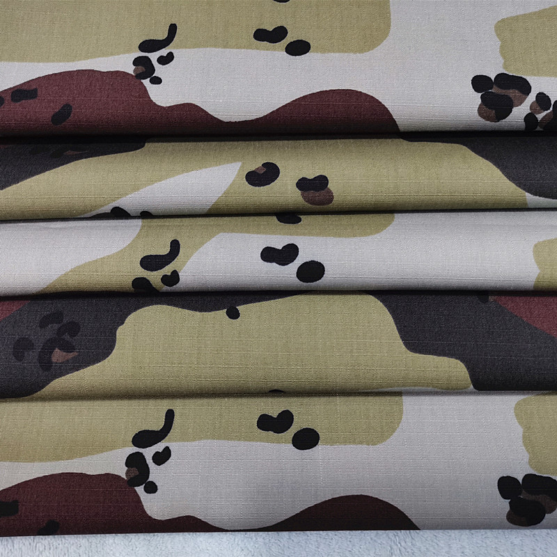 厂家现货迷彩布料涤棉格子印花手感好品质优6535豹纹帽子服装面料