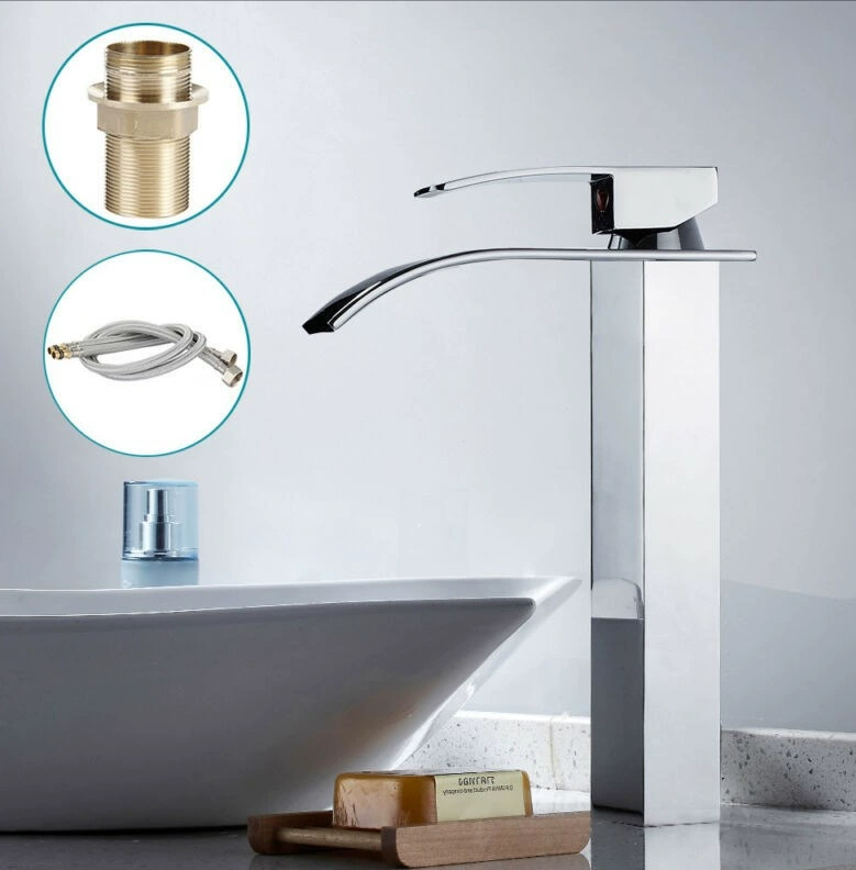 Квадратный кран с плоскими выходами с высокими ногами