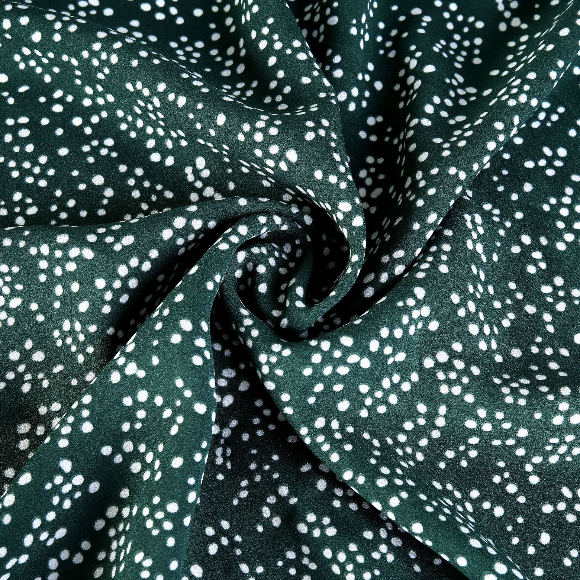 全涤梭织印花布 时尚女装连衣裙童装服装面料 数码印花加工定制