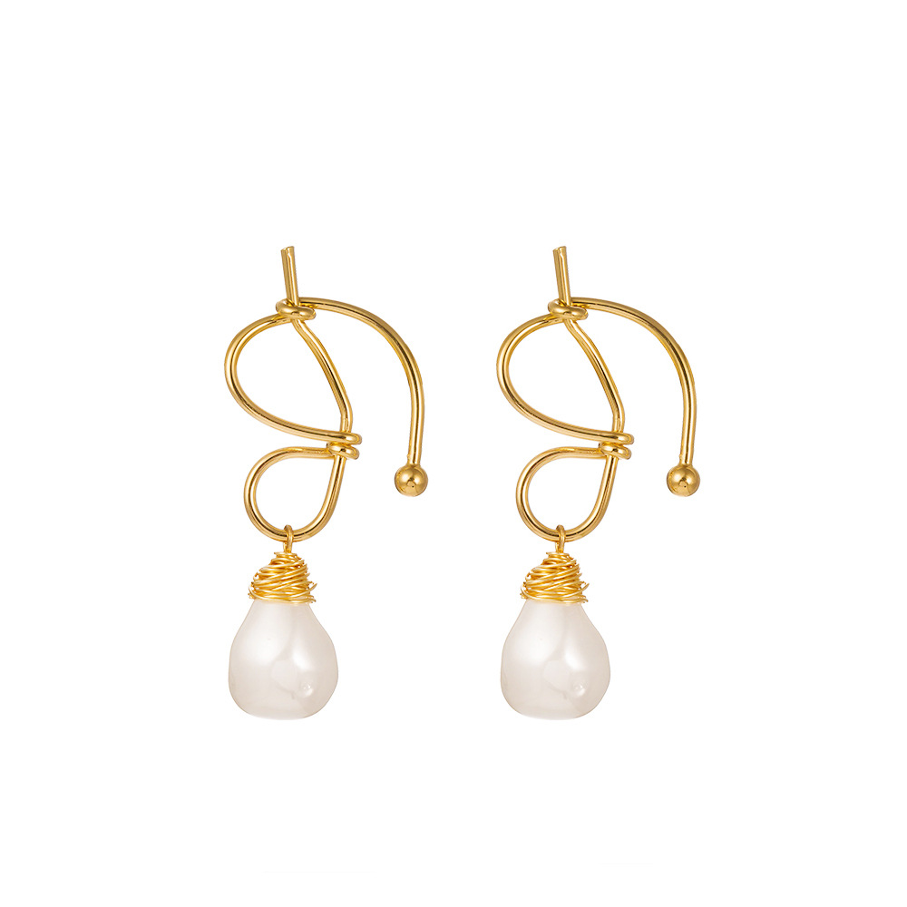 European And American Fashion Special-shaped Hand-wound Baroque Pearl Earrings display picture 5