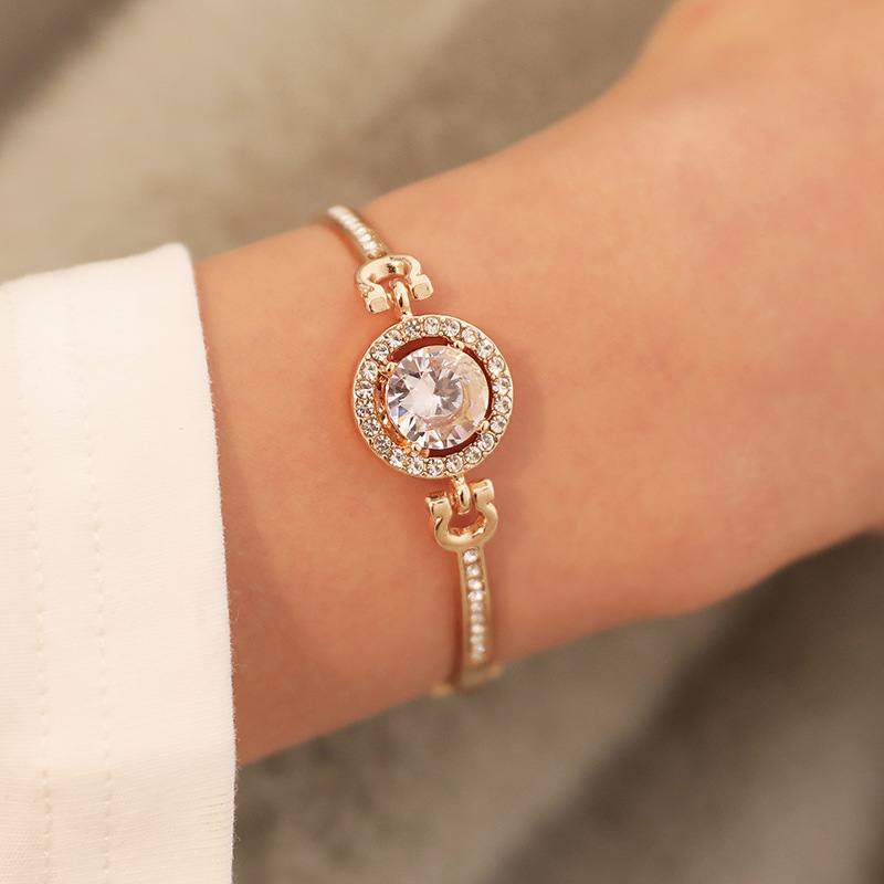 Daily Occasion Copper Material Fashion Geometric Copper Inlay Zircon Bracelets 1 Piece
