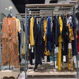 怎么在网上无货源开店铺 如何在网上无货源开店赚钱