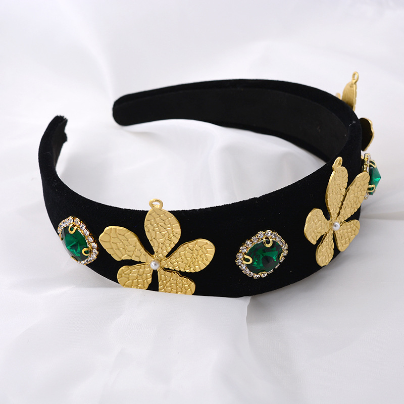 Women'S Gender Baroque Leaves Gold Velvet Headband Emerald Crystal Thick Sponge Shape Catwalk Hairpin