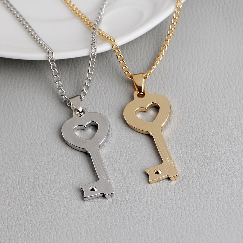 New Fashion Necklace Heart-shaped Key Love Diamond Pendant Necklace Wholesale display picture 4