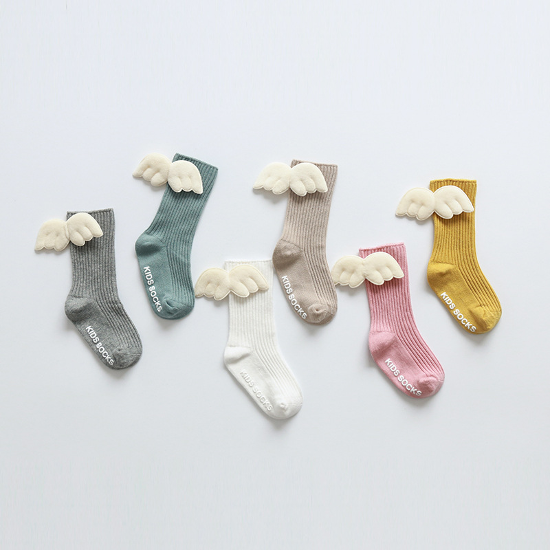 Calcetines para niños primavera y otoño estilo coreano niños y niñas a mitad de la pantorrilla Medias alas pila Calcetines bebé antideslizante piso Calcetines Niño
