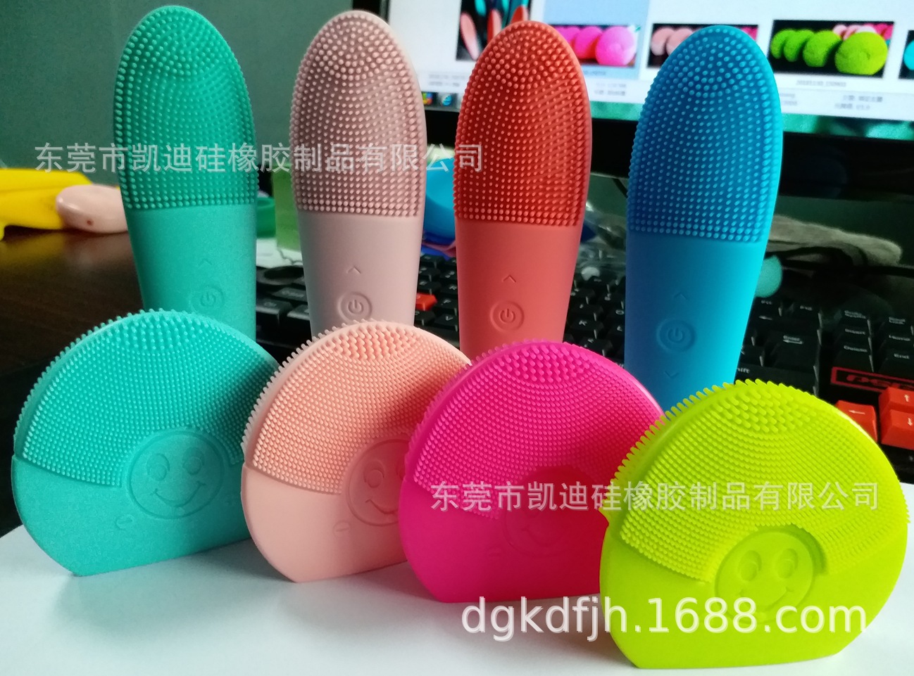 专业生产硅胶洁面仪 洗面硅胶刷 振动按摩洗面仪 高品质交货