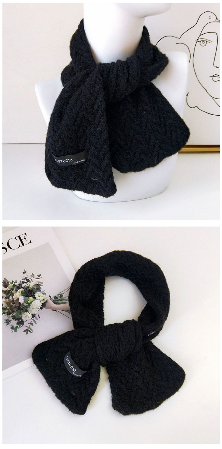 Button Solid Color Scarf Long Knitted Woolen Scarf Student Warm Bib Fashion display picture 8