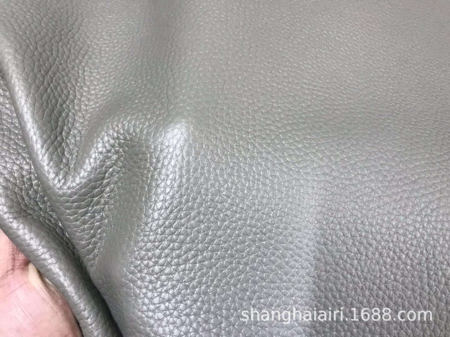灰色大荔枝纹头层牛皮爱马仕纹牛皮高档荔枝纹箱包真牛皮皮料-阿里巴巴
