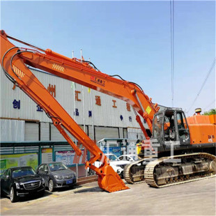 �ھ�C���L���ຣ��������һ��С�ӱ۶�����׼��С�������ڙC�m��