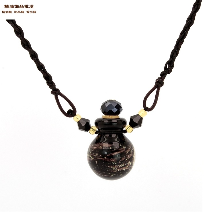 中国精油饰品网睿智黑球形金莎瓶妞妞绳项链1.jpg