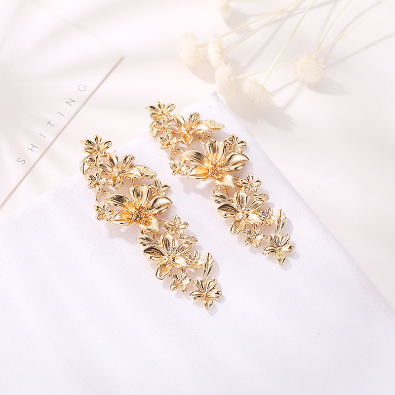 Wholesale Fashion Tree Leaf Earrings Flower Earrings Long Earrings display picture 3