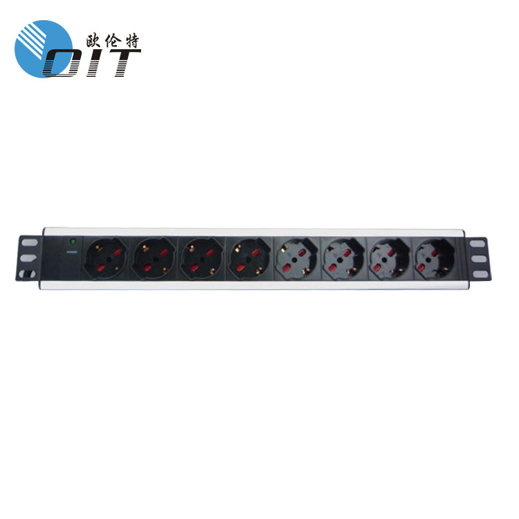 意大利式19英寸带电源指示8位PDU机柜插座欧洲外贸出口产品