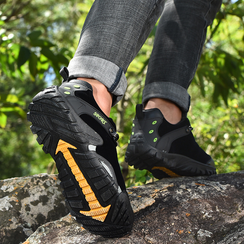 樂嘉途休閑男鞋冬季加絨戶外登山鞋保暖防水防滑雪地徒步二棉鞋男