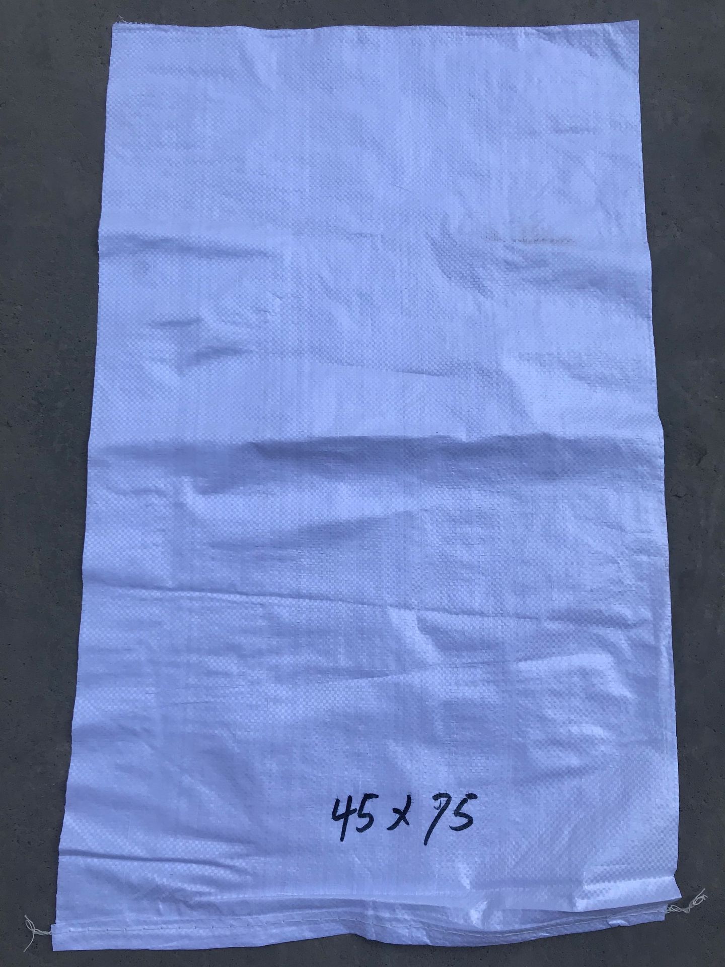 新疆现货供应红色灰色编织袋乌鲁木齐批发灰绿色白色编织袋蛇皮袋