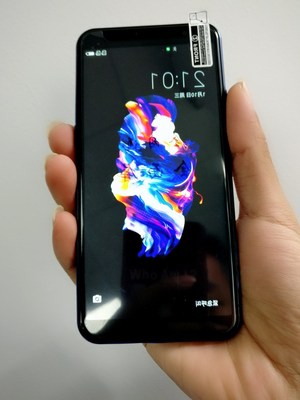 时R15plus5.8寸2.5D全面屏全网通4G智能手机指纹一体机玻璃后盖通|ru