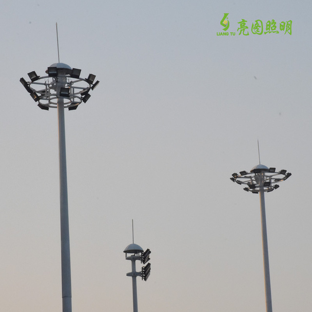 15 mét 25 mét Sân vận động 1000W ánh sáng tràn ngập led hệ thống nâng cực sân bóng đá ngoài trời đèn cực cao Ánh sáng cực cao