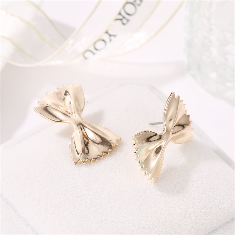 Fashion New Earrings Creative Bow Metal Earrings Sweet Folding Sugar Paper Earrings Wholesale display picture 5