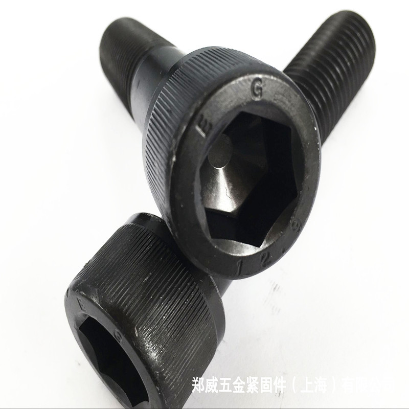 3229470560_1078908961