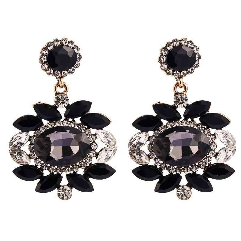 Européen Et Américain Haute Profil Rétro Boucles D'oreilles Femmes De Mode Alliage En Verre Strass Goujons Fleur Coréenne Boucles D'oreilles Exclusive Pour Croix-frontière display picture 3