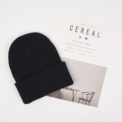 Korean style autumn and winter knitted hats new woolen hats men and women landlord hats yuppie baotou cold hat gangster melon skin hat trendy