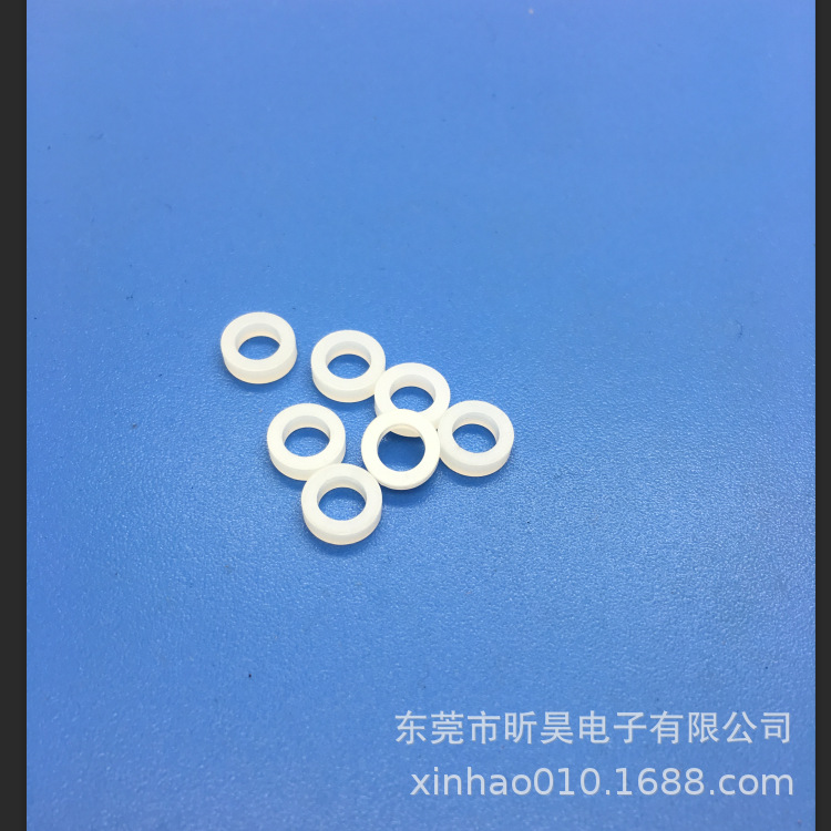 厂家直销尼龙管座尼龙胶柱直通间隔柱塑胶管圆体间隔柱免费试样