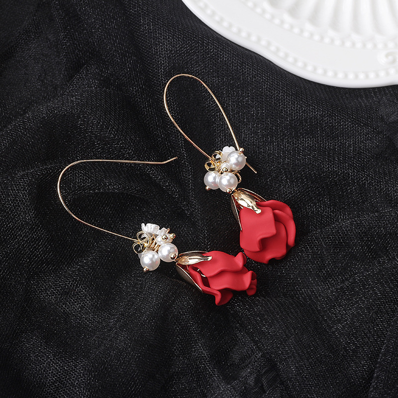 Korea Sexy Red Rose Petal Tassel Rhinestone Metal Earrings display picture 5