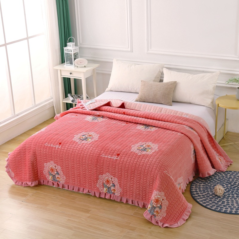 厂家批发 加厚水晶绒床盖单件  花边款加大加厚床盖 床罩|ms