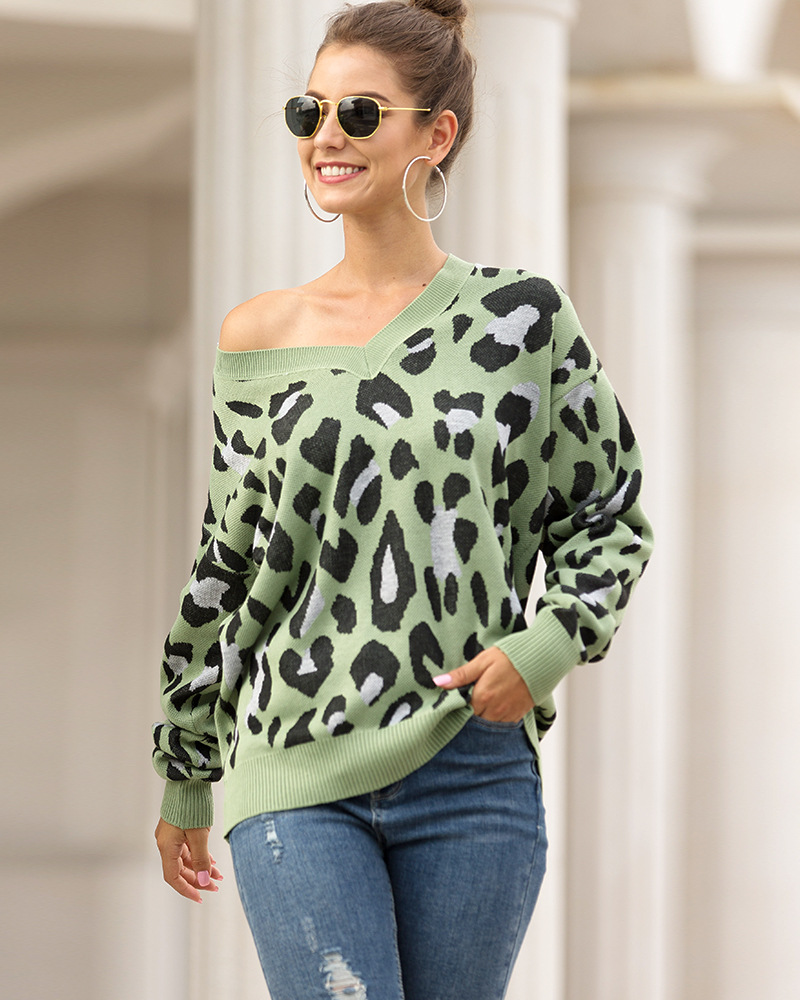 Leopard Print Jacquard V-neck Sweater nihaostyles clothing wholesale NSMMY83347