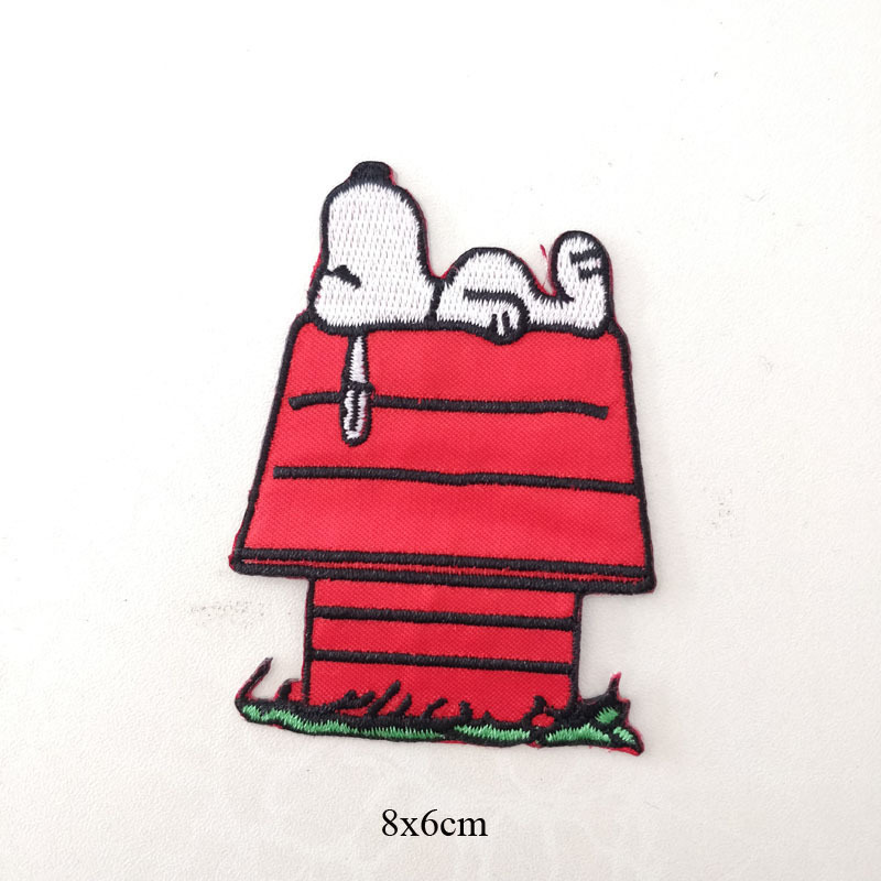 スヌーピー布ステッカー刺繍パッチバッジ子供服アクセサリー穴付きステッカー日本tシャツバッグ装飾diy