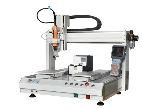 Полностью автоматическая машина для блокировки винтов, полностью автоматическая адсорбционная винтовая машина, трехосевая двухстанционная автоматическая винтовая машина