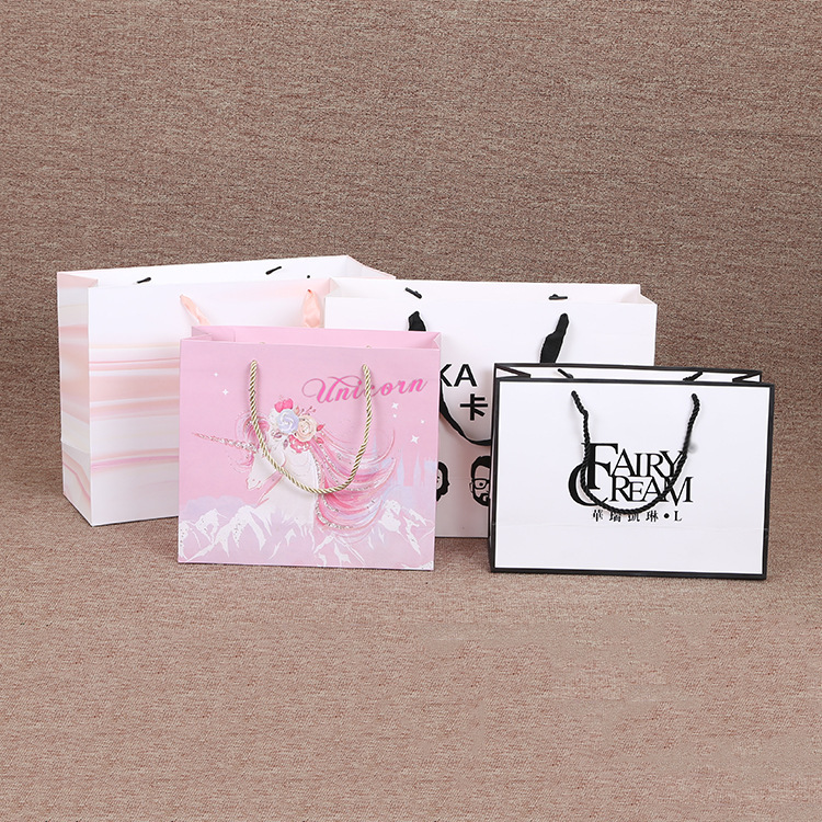 12611096612_935752364