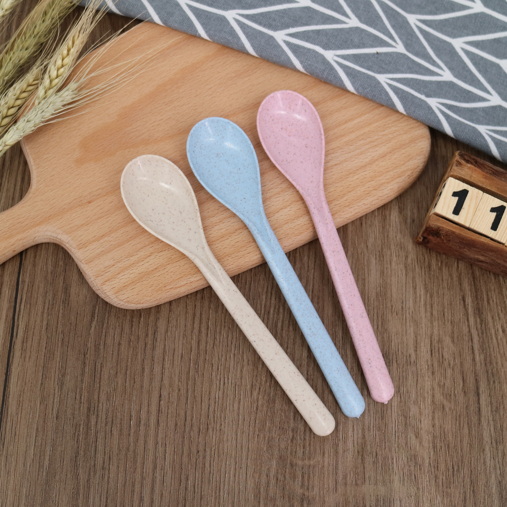 wheat stalk Spoon PP Plastic Spoon thickening Dipper Stirring spoon ice cream Spoon Children spoon LOGO