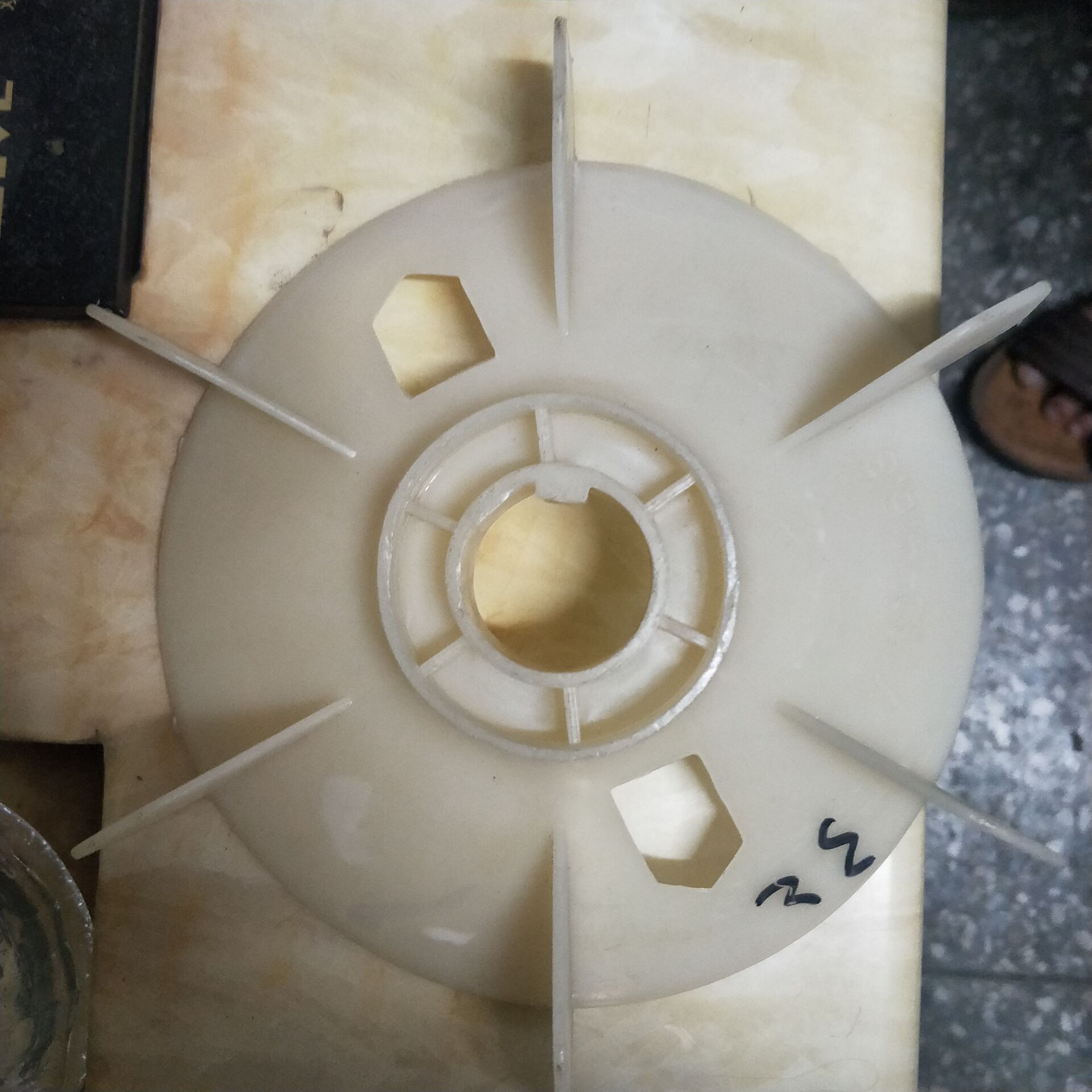 电机塑料风叶轴径32mm