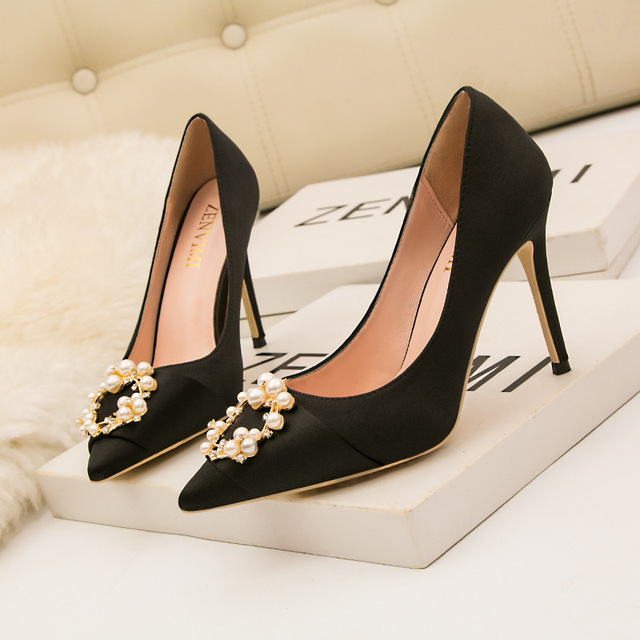 Sexy Night Shop Tip Silk Satin Pearl Fine-heeled High-heeled Shoes