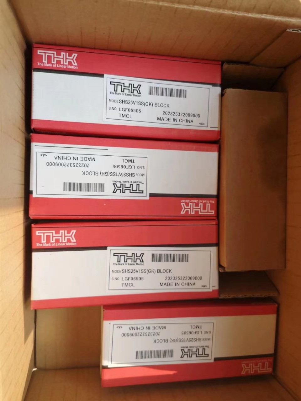 THK滑块SHW27CA
