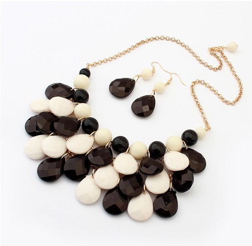 100g Weight Jewelry Set Classification Earrings + Necklace Quantity Holiday, Daily Occasion Alloy, Plastic, Resin Material Water Droplets Pattern Women's Gender Plating Design Lady Style Lady Water Droplets Alloy Plastic Resin Plating Women's Jewelry Set 13