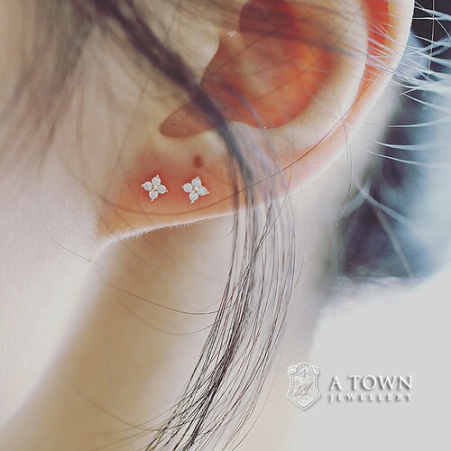 S925 sterling silver stud earrings 14K gold mini stud earrings flower set with diamonds versatile four-leaf flower zircon ear bone stud earrings