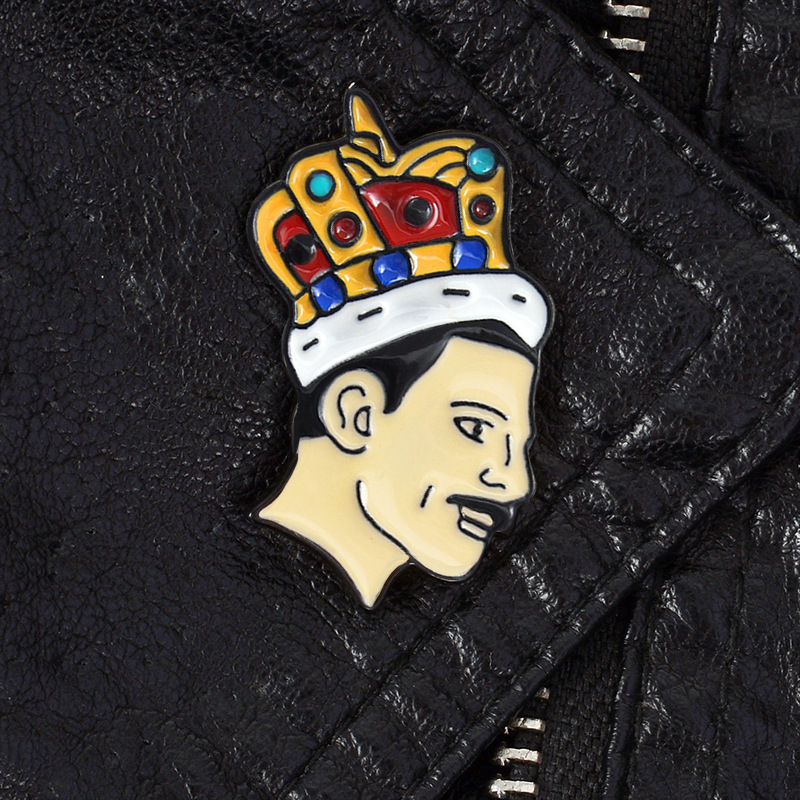 Creative Emperor Avatar Brooch Queen Band Sportage Frederic Morul Rock Band Brooch Ornament Creative Emperor Avatar Brooch Queen Band Sportage Frederic Morul Rock Band Brooch Ornament