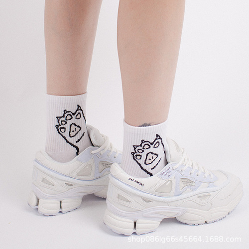 Korean style socks for women, mid-calf socks, cartoon personality, trendy, cute, casual, funny, sports, autumn and winter trendy socks for students, wholesale