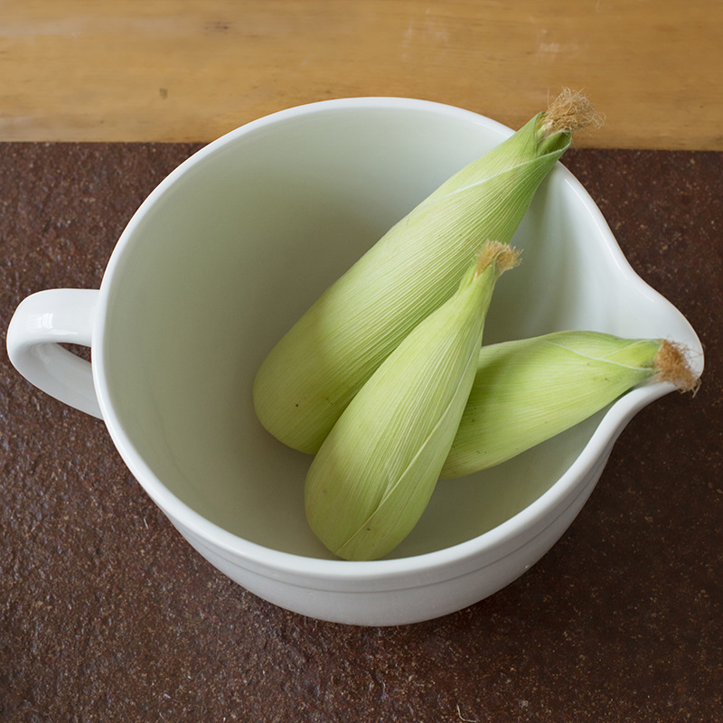 Cerámica creativa moda colorida boca puntiaguda Gran Tazón de huevo batiendo agitación ensalada sopa olla