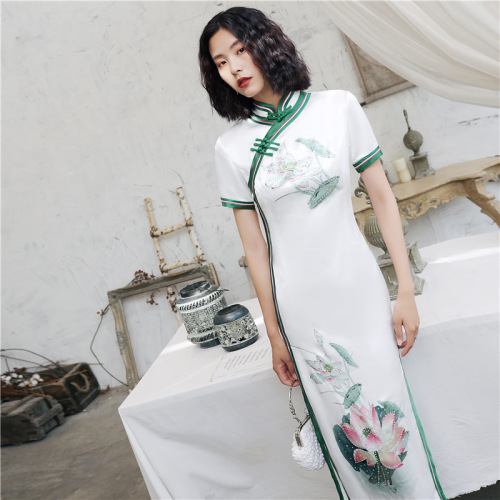 Season cheongsam lotus hot Diamond Long retro cheongsam custom Chinese Dress Qipao for women 