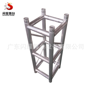 �S�����l�X�Ͻ����ܱ����ܻ���ݳ���Truss��̫�ռ�չʾ��