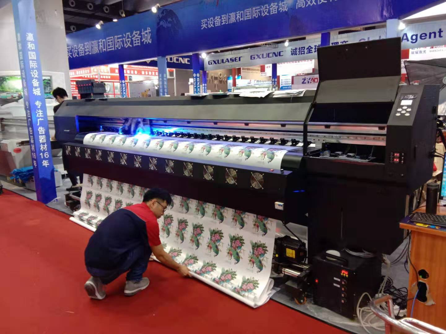 卷材UV打印机 3.2米双喷头 或4 喷头 3.2米UV卷材打印机