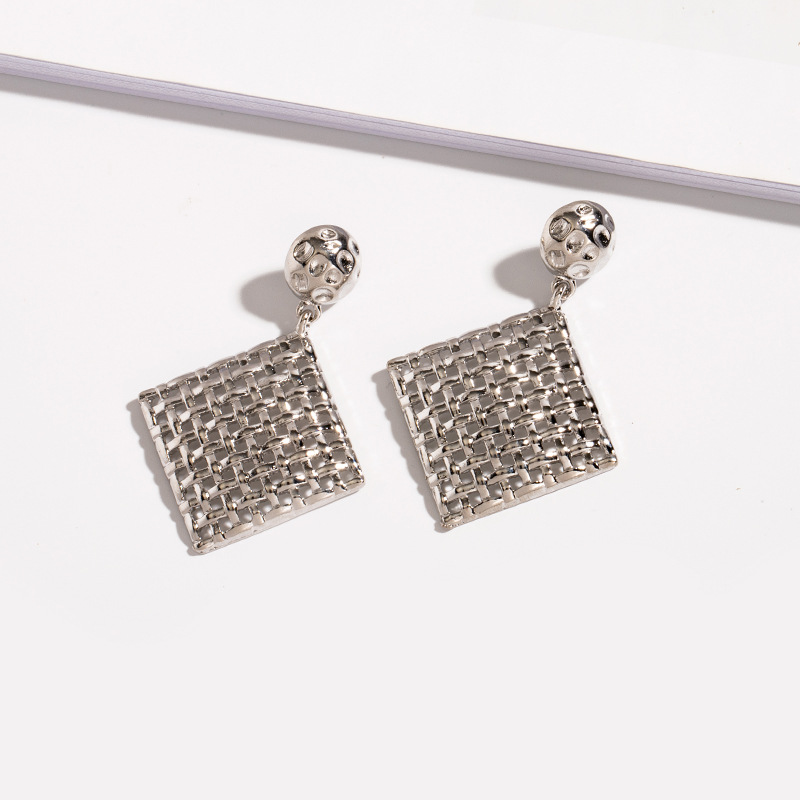 New Geometric Alloy Earrings display picture 2