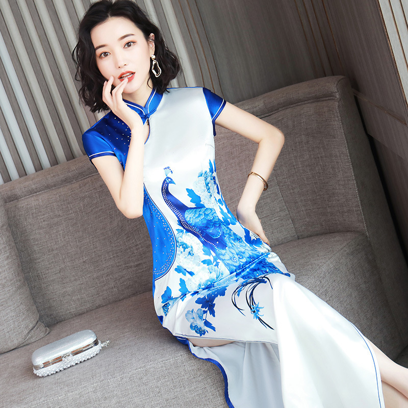 Chinese Dress Qipao for women Long hot diamond cheongsam sexy cheongsam peacock country dress